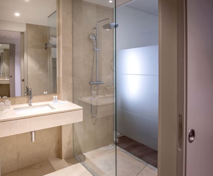 Oporto Airport & Business Hotel