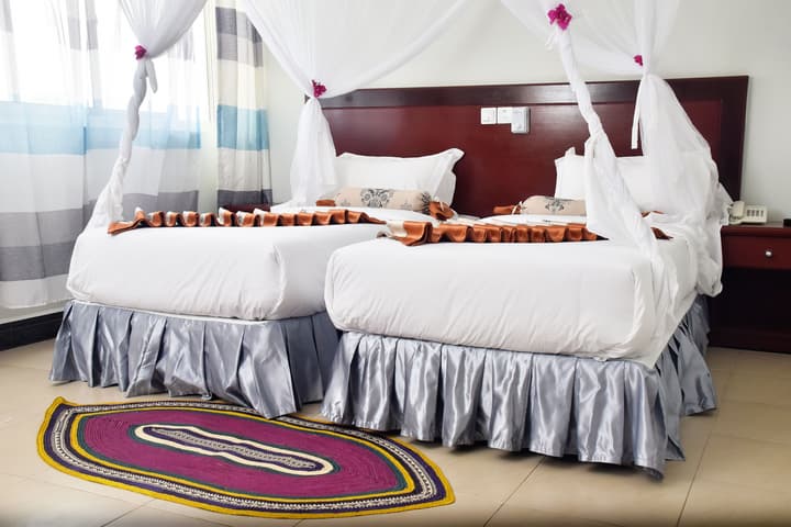 Sea Crest Hotel