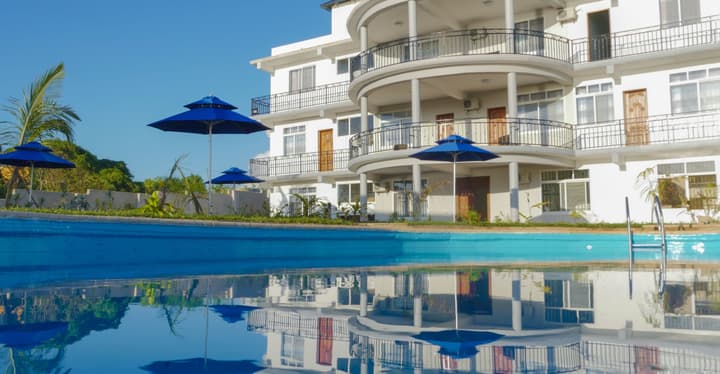 Sea Crest Hotel