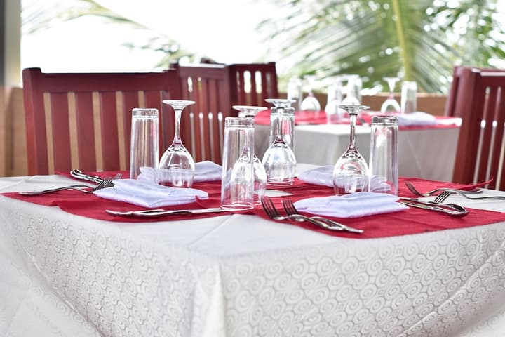 Sea Crest Hotel