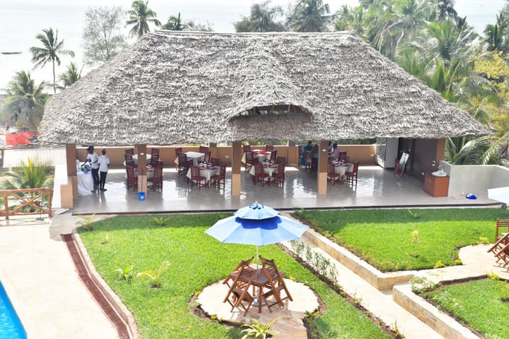 Sea Crest Hotel