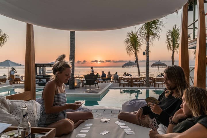 Ohana's Beachfront Resort & Beach Club