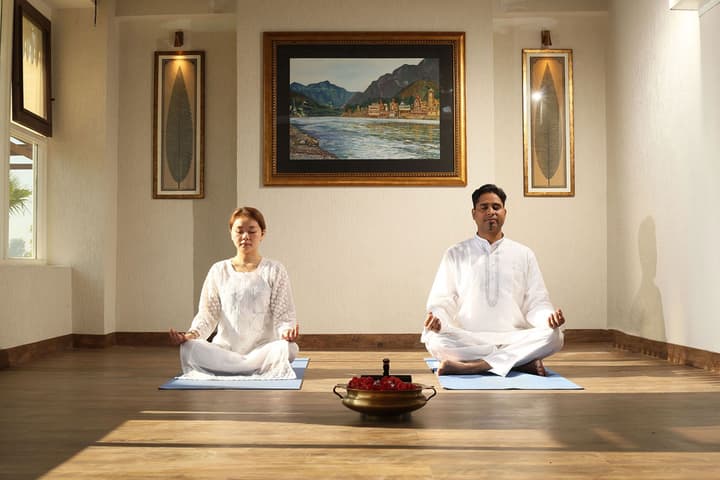 Yog Niketan by Sanskriti