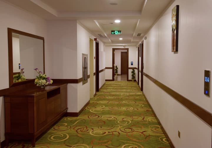 Zaha Al Munawara Hotel