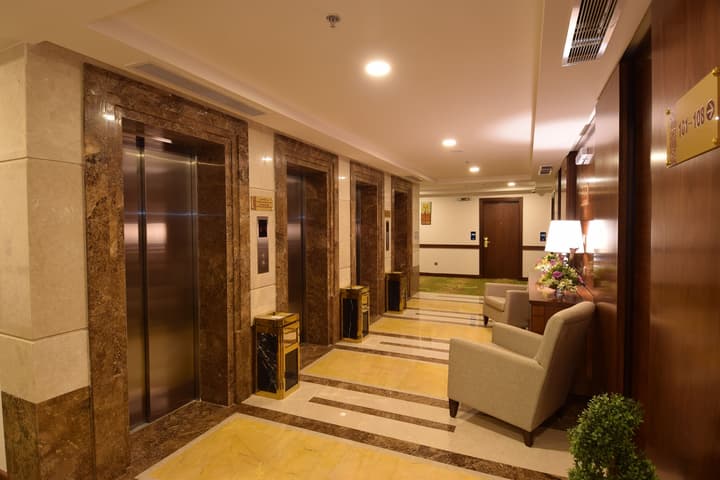Zaha Al Munawara Hotel