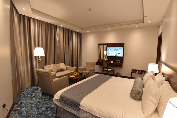 Zaha Al Munawara Hotel