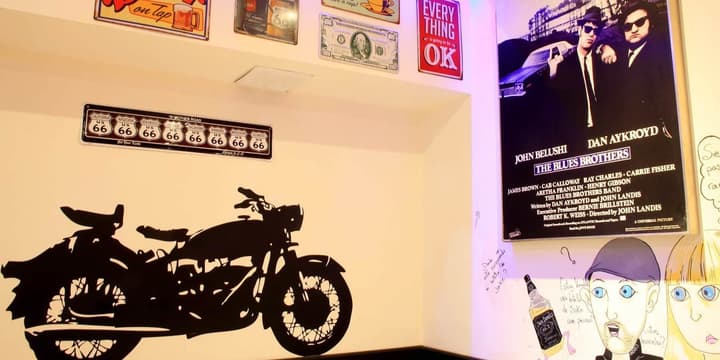 Barri Antic Hostel & Pub
