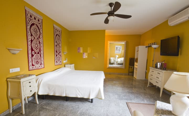 Hostal Nueva Andalucía