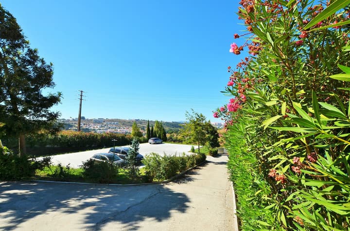 HILLTOP OASIS - Lisboa Oeiras