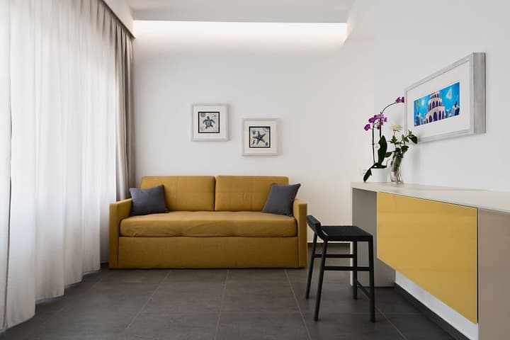 Nautilus B&B Suite Design