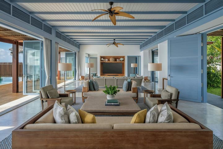 The Halcyon Private Isles Maldives, Autograph Collection