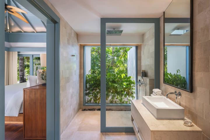 The Halcyon Private Isles Maldives, Autograph Collection