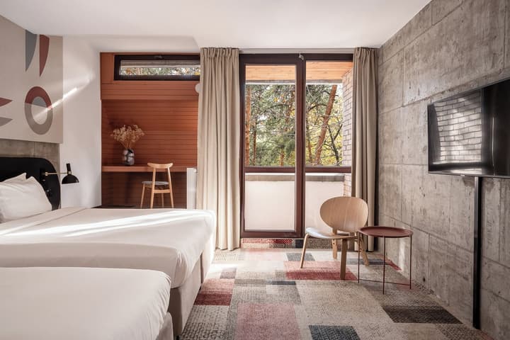 FOREST HOTEL