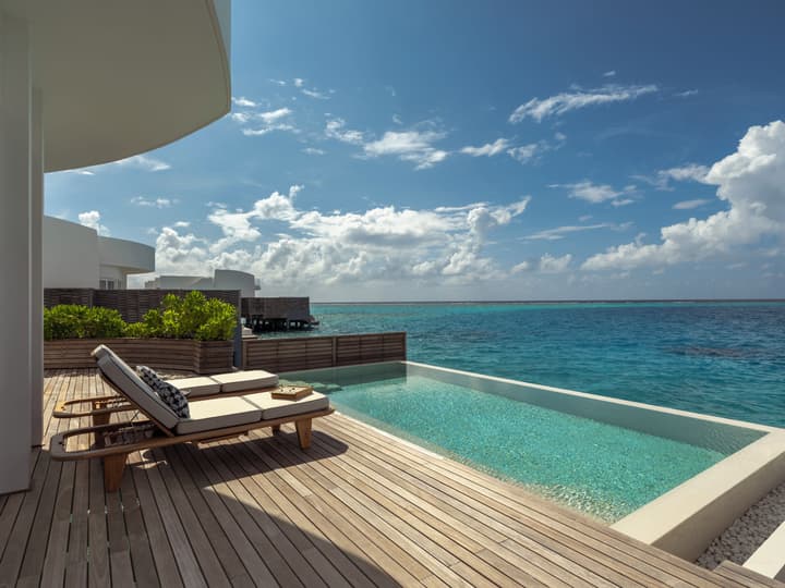 Jumeirah Olhahali Island