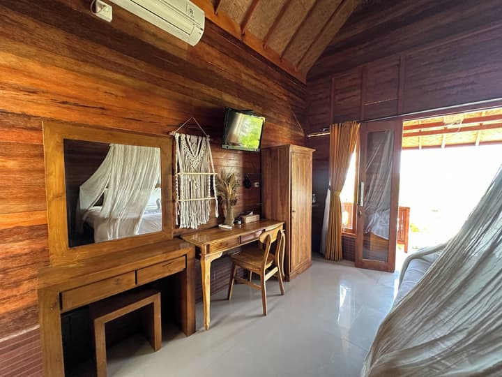 Sunset Hill Penida Resort