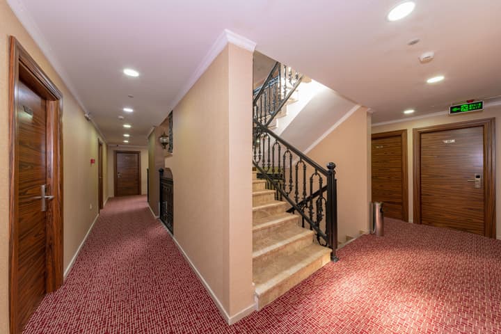 Vision Deluxe Hotel
