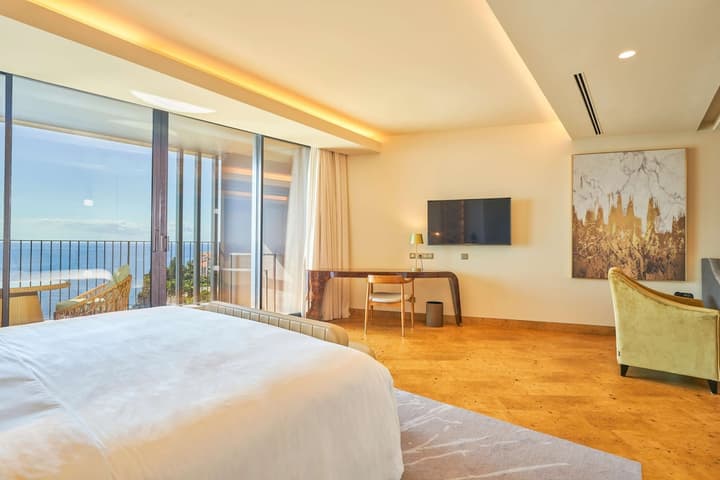 Savoy Palace - The Leading Hotels of the World - Savoy Signature