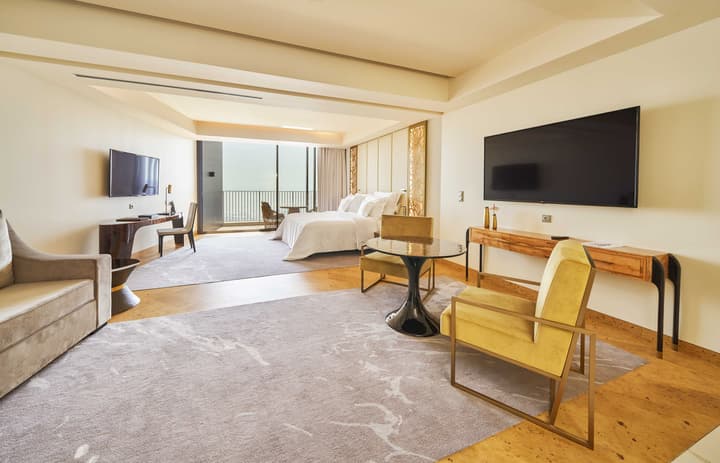 Savoy Palace - The Leading Hotels of the World - Savoy Signature