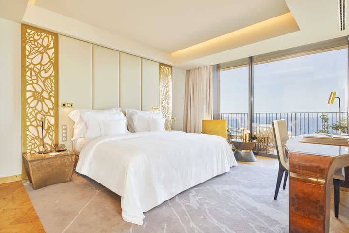 Savoy Palace - The Leading Hotels of the World - Savoy Signature