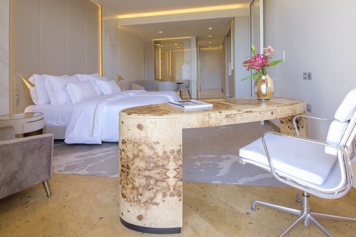 Savoy Palace - The Leading Hotels of the World - Savoy Signature