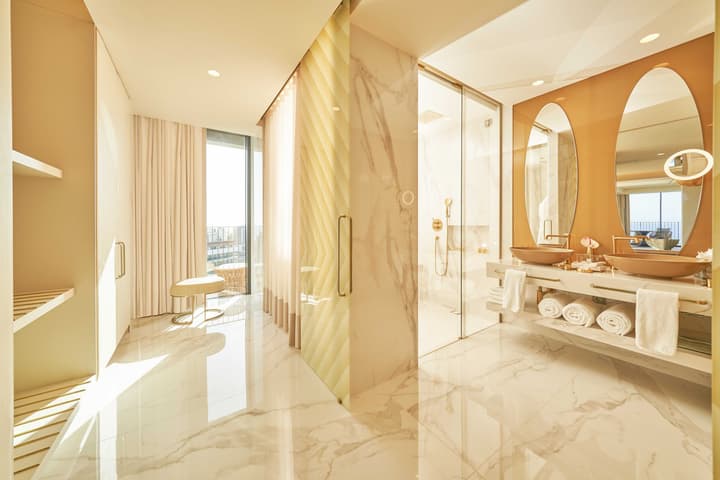 Savoy Palace - The Leading Hotels of the World - Savoy Signature