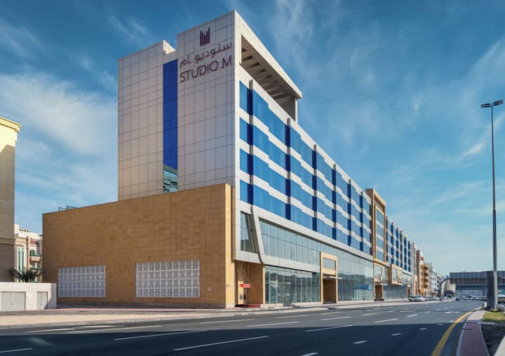 Studio M Arabian Plaza Hotel & Hotel Apartments