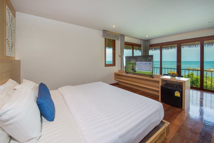 Coral Cliff Beach Resort Samui