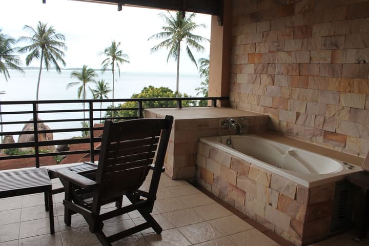 Coral Cliff Beach Resort Samui
