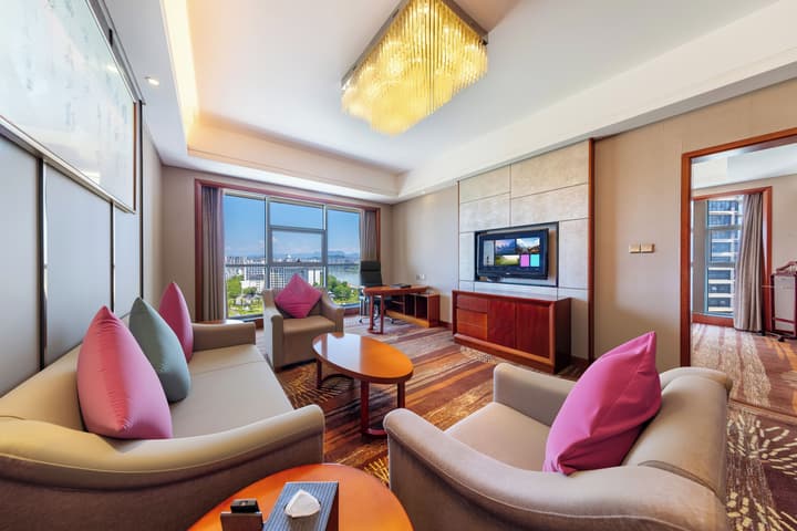 Zhangjiajie Huatian Hotel