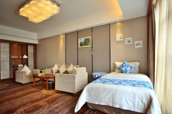Zhangjiajie Huatian Hotel