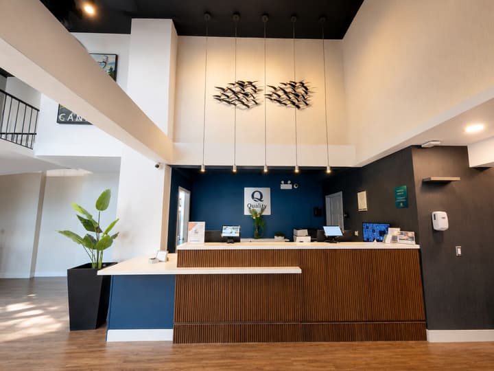 Quality Inn & Suites Thunder Bay Downtown