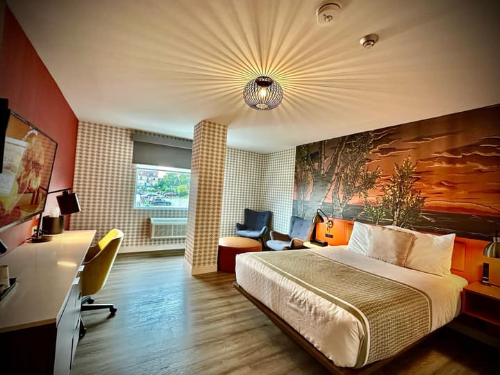 Quality Inn & Suites Thunder Bay Downtown