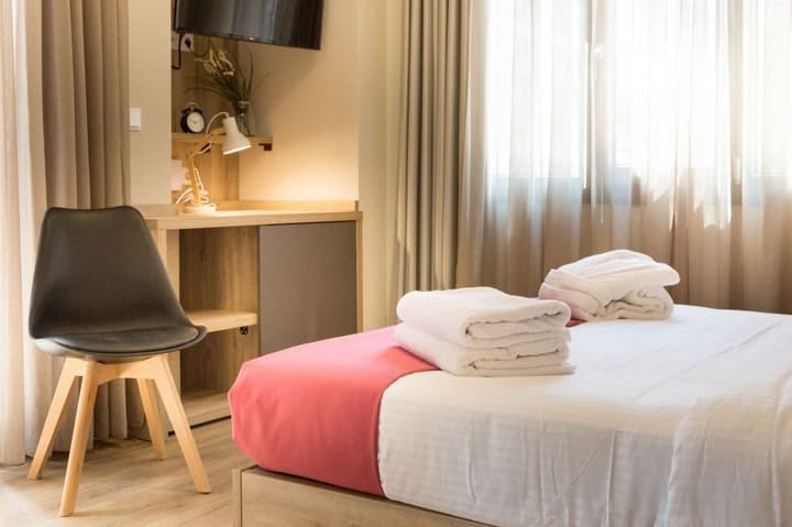 Hotel @ Syngrou Fix