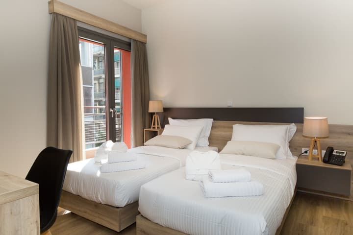 Hotel @ Syngrou Fix