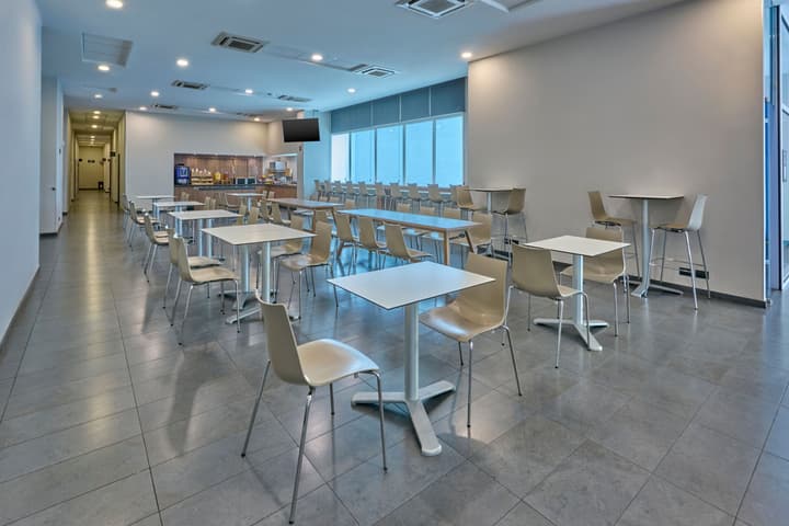 City Express by Marriott Ciudad de México La Villa