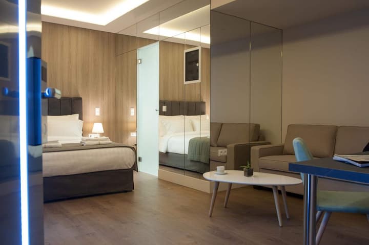 Athens Platinum Rooms and Suites