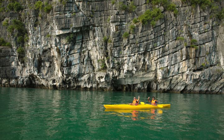 Halong Sapphire Cruise