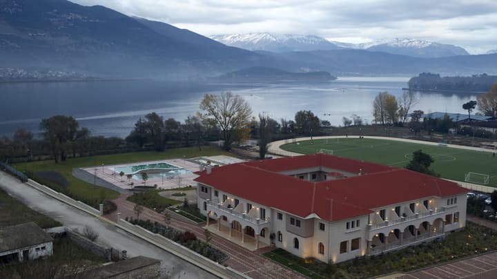 The Lake Hotel