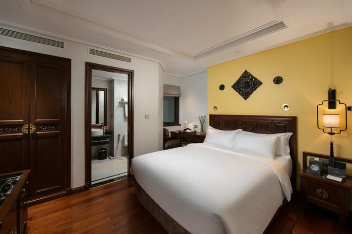 LUCIEN HANOI LAKESIDE HOTEL & ROOFTOP