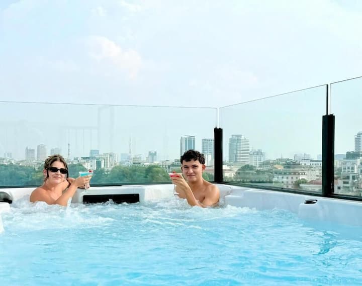 LUCIEN HANOI LAKESIDE HOTEL & ROOFTOP