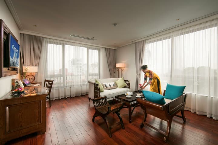 LUCIEN HANOI LAKESIDE HOTEL & ROOFTOP