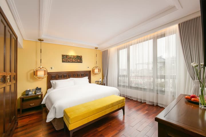 LUCIEN HANOI LAKESIDE HOTEL & ROOFTOP