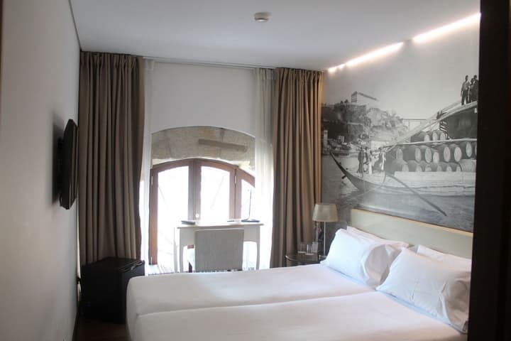 Oca Ribeira do Porto Hotel