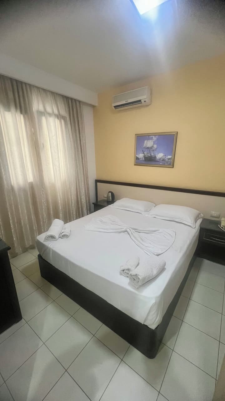 Sunrise Hotel Çameria