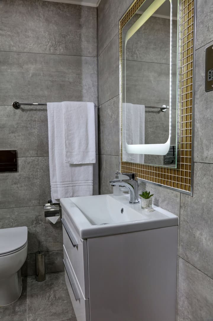Putney Hotel