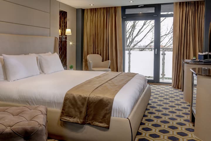 Putney Hotel