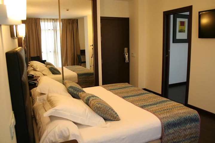Hotel Villa Rosario II, Edificio Moderno
