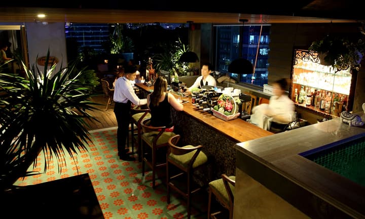 Au Lac Legend Hotel