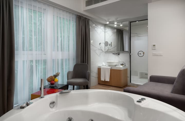 Elia Ermou Athens Hotel