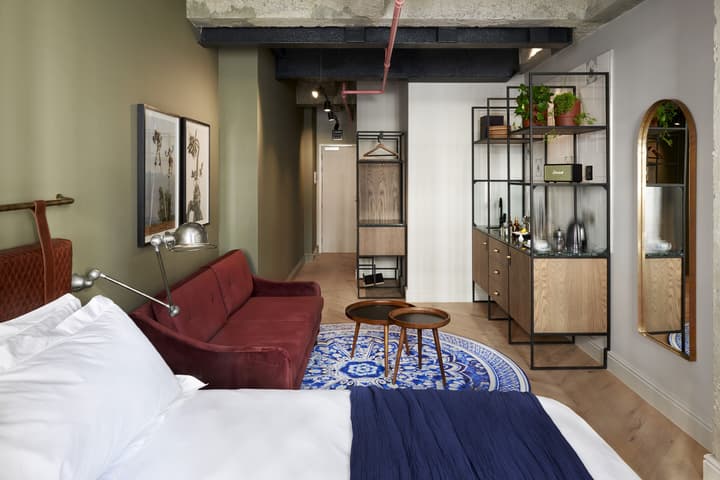 Gorgeous George by Design Hotels